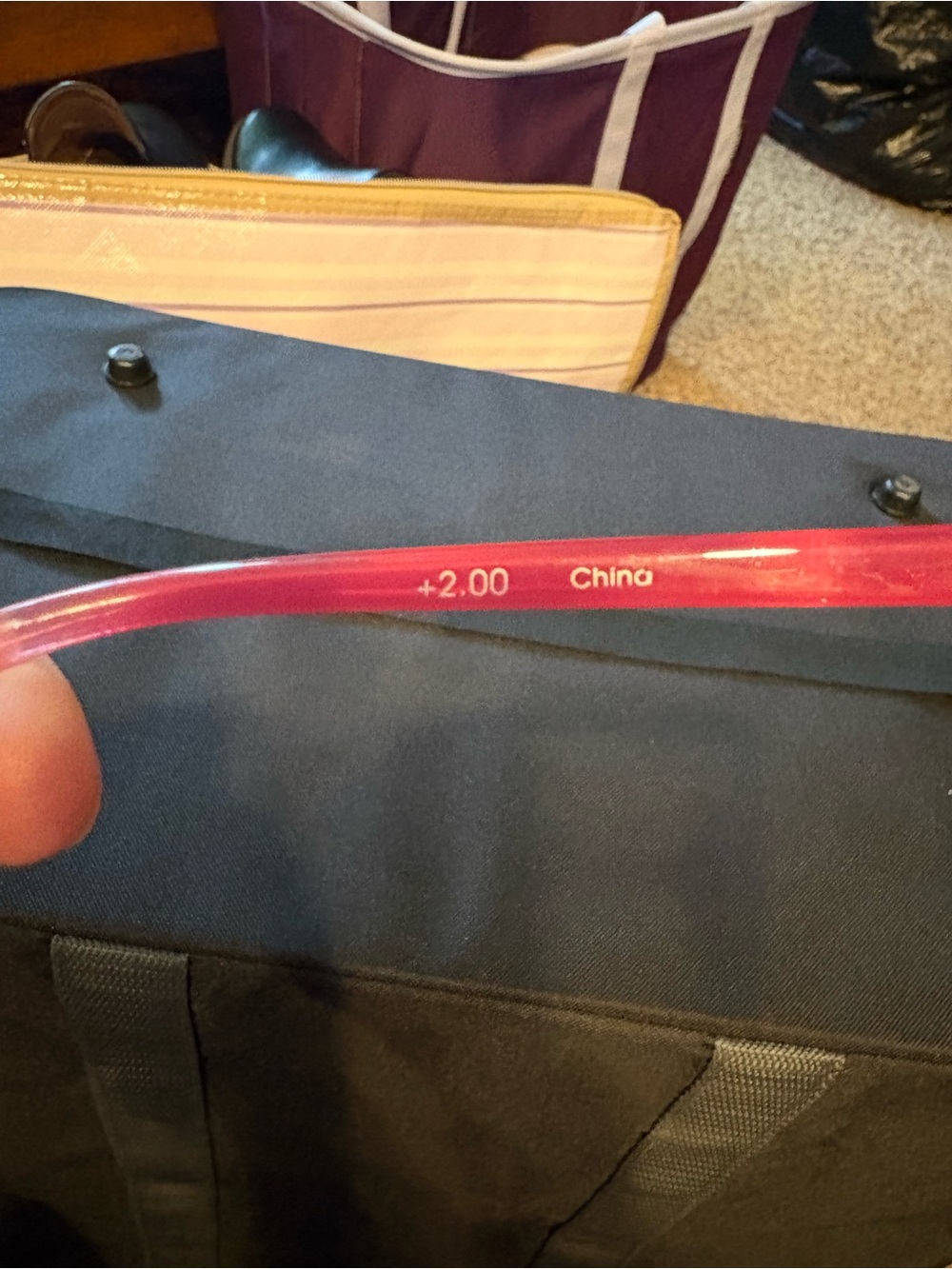 Joy Mangano Women's Burgundy Tortoiseshell Cat-Eye Reading Glasses 2.0 - Picture 5 of 5